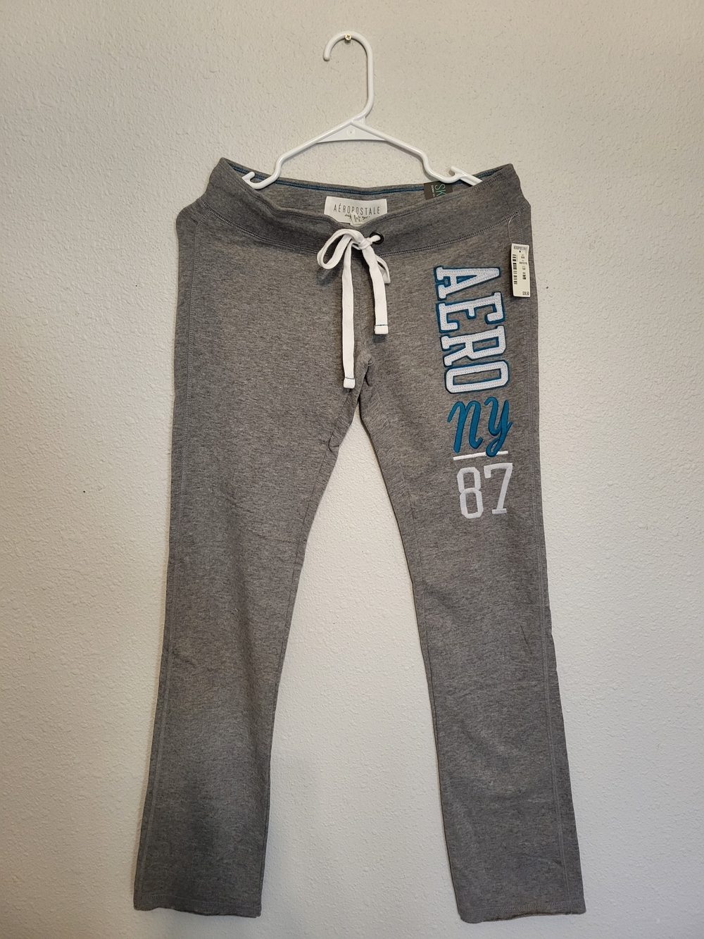 Aeropostale Kids Gray Sweatpants with Blue AERO NY 87 Graphic